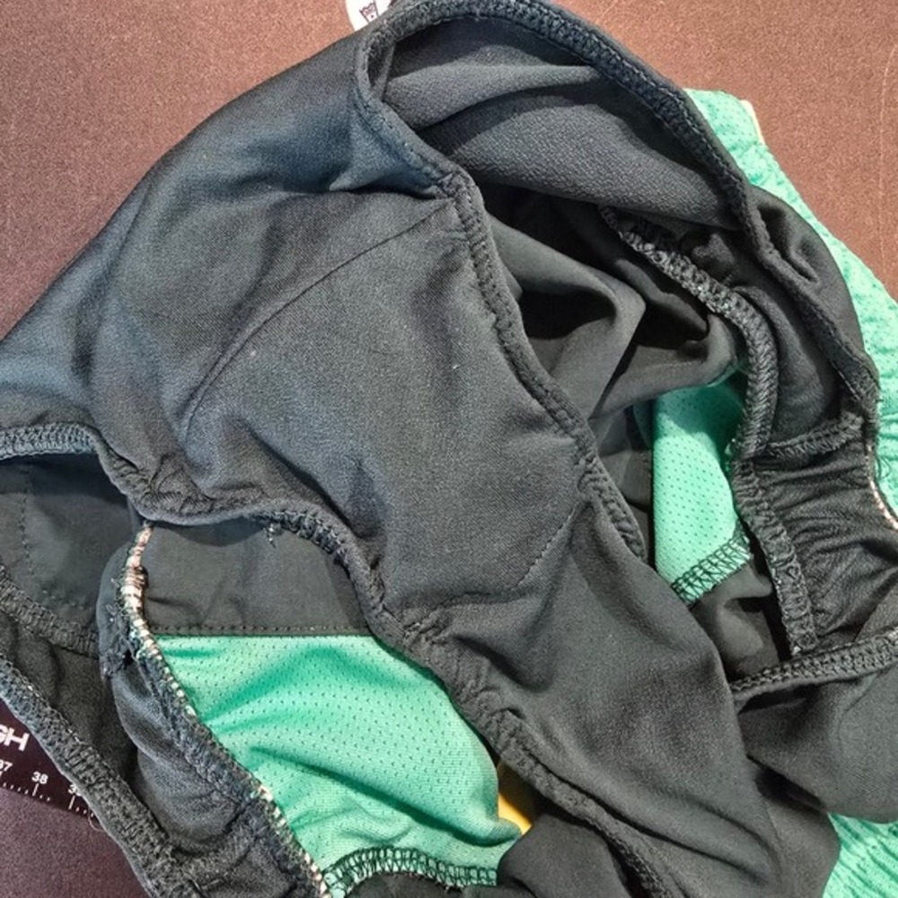 Nike Dri Fit Running Shorts Women's‎ Teal Green Yellow Trim Athletic Gym Size S - Picture 8 of 9